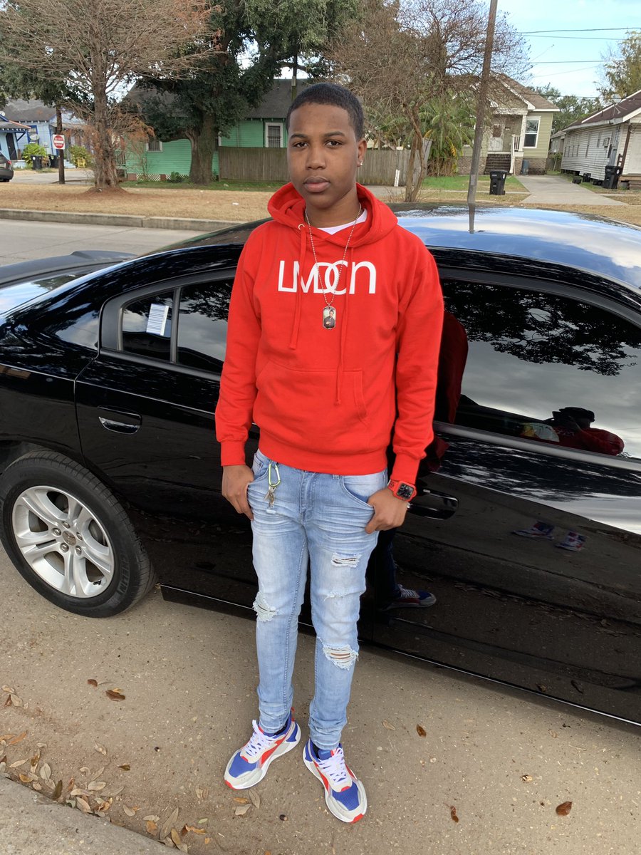 __nick3's tweet photo. I’m a young nigga I got ambitious #merrychristmas #restnate https://t.co/lr7Lw9gnxT