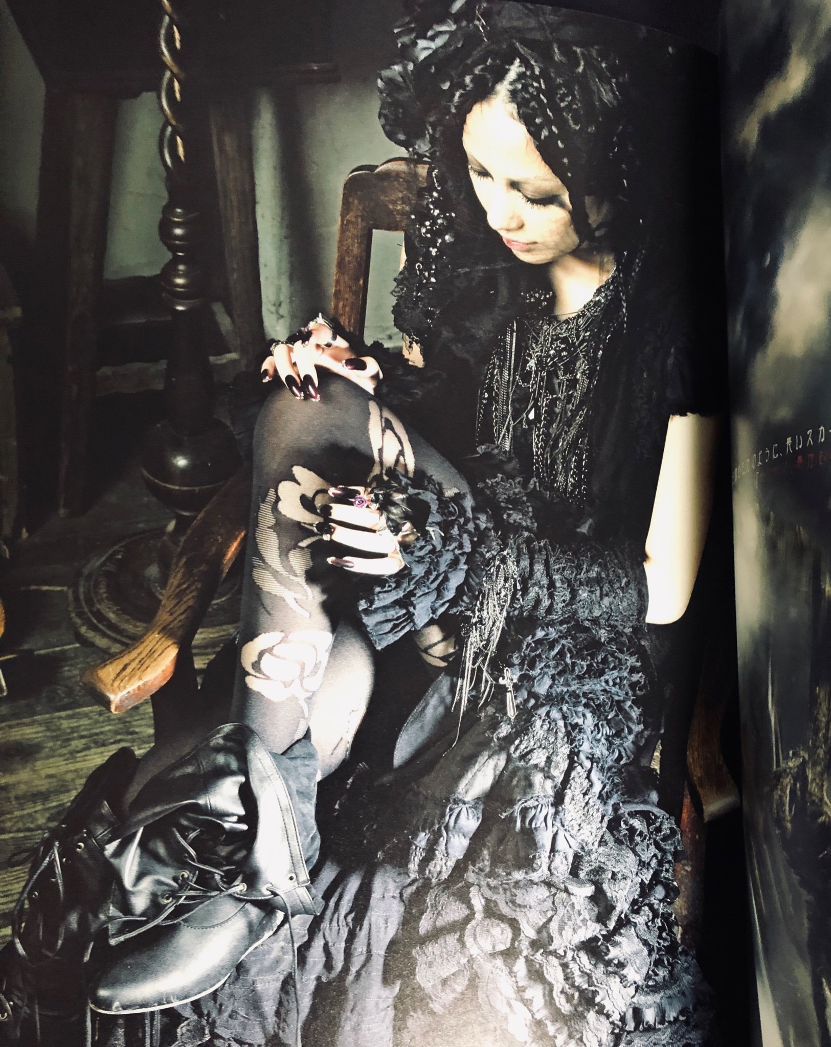 中島美嘉　写真童話集『samsara』　Bookまとめ売り Amazon.co.jp: 中島美嘉 写真童話集 SAMSARA: ミュージック