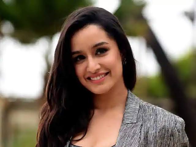 shraddhaloveyou's tweet photo. With another one ooh #ShraddhaKapoor you are the only one who is BAE for me https://t.co/N2E6dncmAN