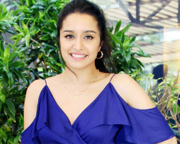 shraddhaloveyou's tweet photo. Missed much this smile after a long time just for our shraddhie #ShraddhaKapoor https://t.co/HLiUsG3Nbg