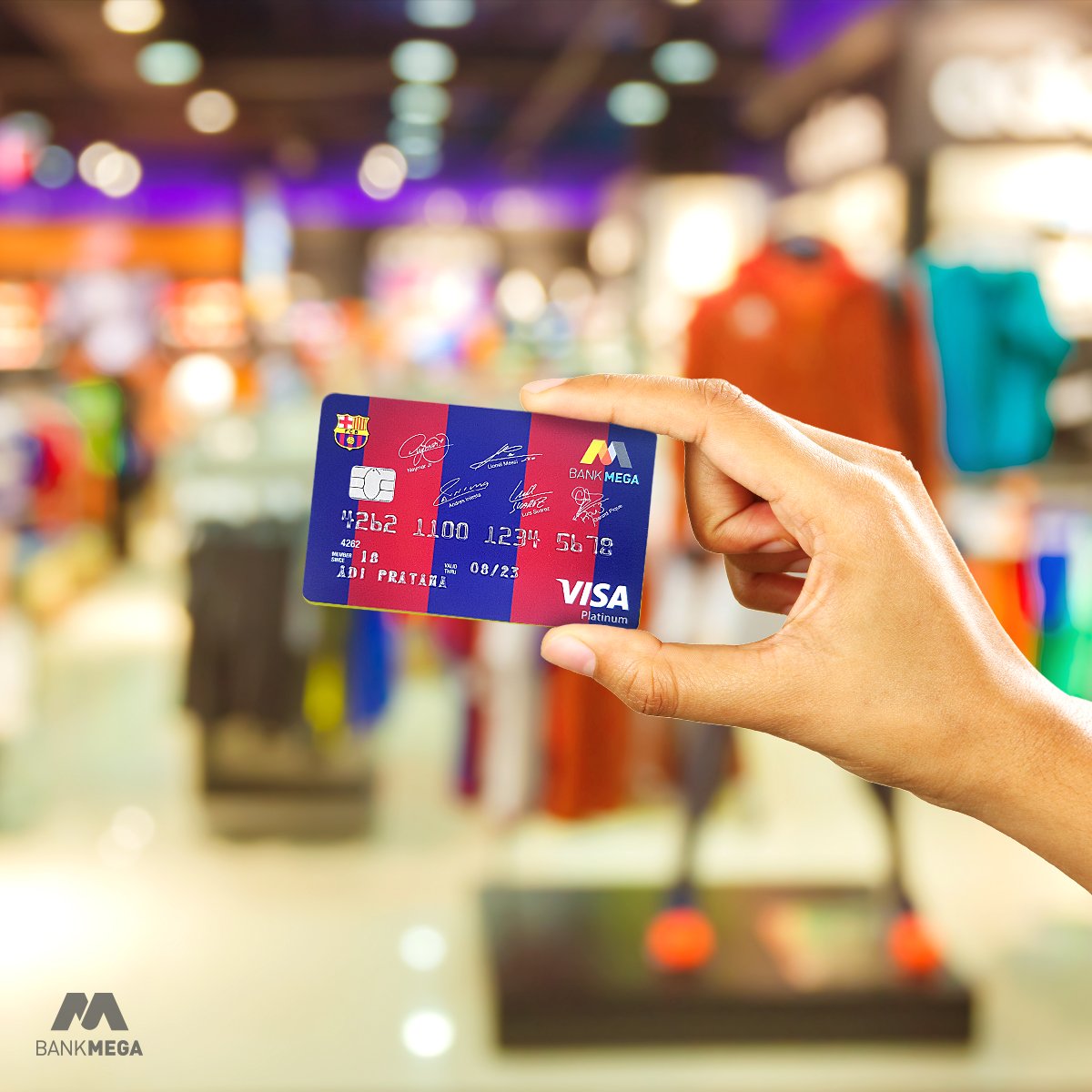 BankMegaID's tweet photo. Mega People, jangan sampai resolusi 2019 kamu untuk olahraga jadi tertunda karena sepatu running yang sudah usang. Dengan #MegaBarcaCard kamu bisa mendapatkan sepatu running baru untuk di tahun baru lho. Sudah punya #MegaBarcaCard?
https://t.co/ob8lRxNszj
#BankMega https://t.co/byp1NFW0oe