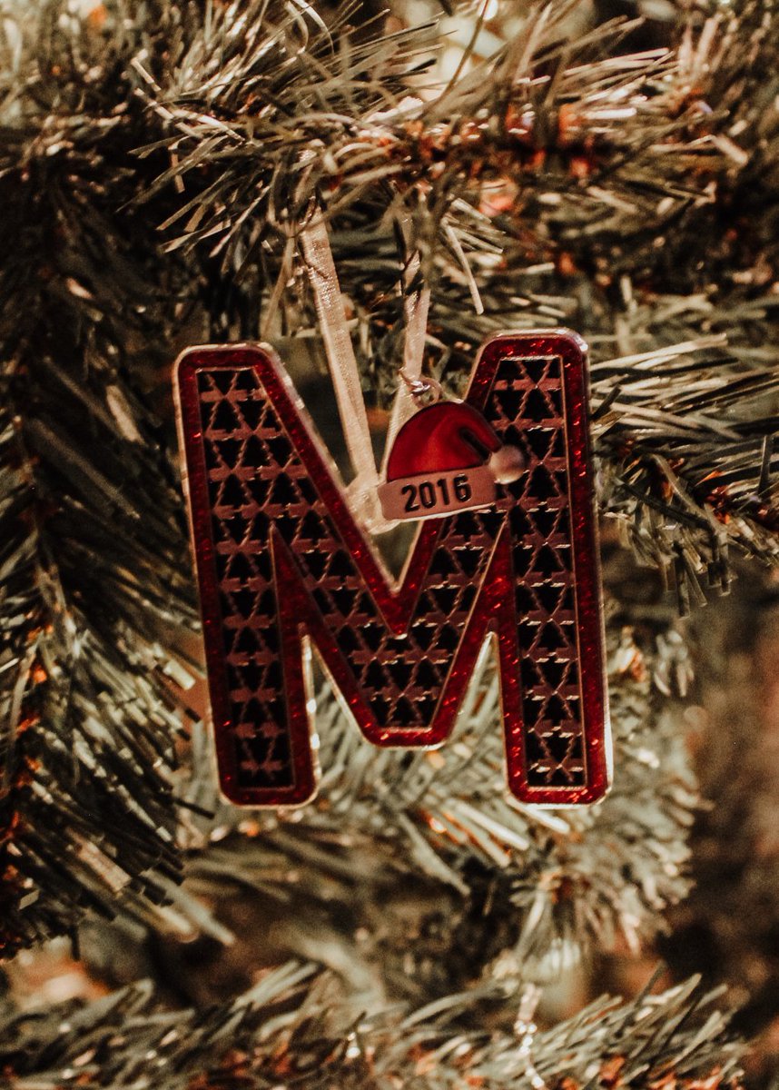 Megan_Ginger's tweet photo. Holiday of hopes. https://t.co/J3Hi3ZiP8u https://t.co/vqCvlv58Ps