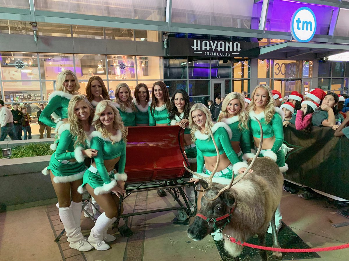 Wishing everyone a Merry Christmas!