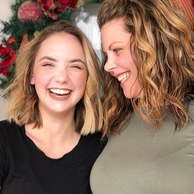 Kentrock's tweet photo. My beautiful girls. @mckellechristine @crockettpartyoffive https://t.co/7DbcQjRCLF https://t.co/QajkXkkUxO