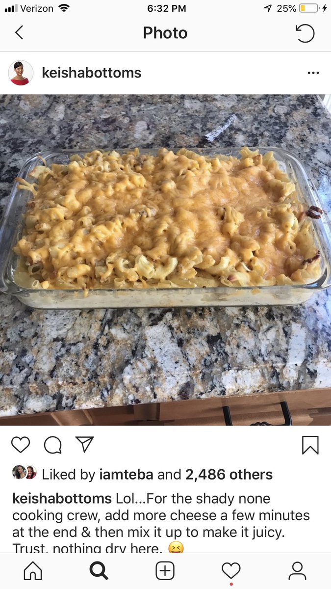 Chellezo252's tweet photo. Oh noooo Keisha? What is you doing, Baby? 😩😕🤢 #xmasdinner  #savetheMac https://t.co/8hCyRdNGHj