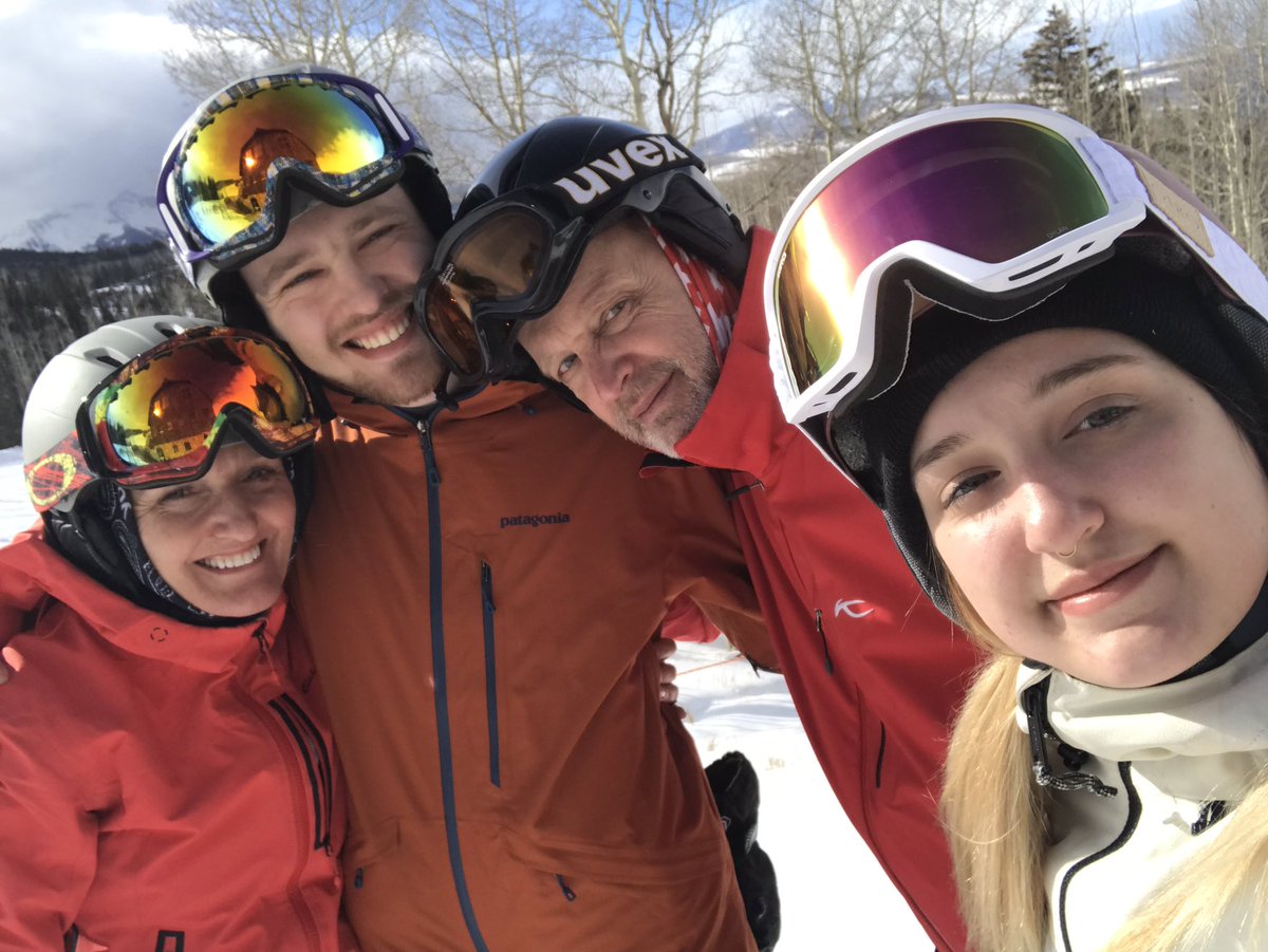 GigerIris's tweet photo. That’s what I was hoping 4 when I started with #MPC16. Thank you for bringing me back to shredding the slopes with joy @MyPeakChallenge @SamHeughan Couldn’t have it done without my friends! @ckaywilson @mluciano4 @MariannaK0691 @IowagirlinSoMd @500milewalk @ktpmhiggins @tinalb88 https://t.co/KzIjEts8bA