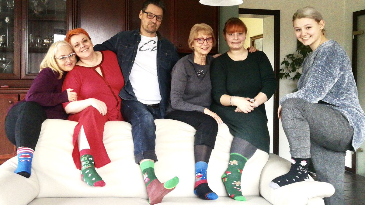 miramour's tweet photo. merry christmas from our family ๐คฃ๐๐
๐ป#christmasstockings #highfashion #bestfamily #death2normalcy #familienfoto #FrohesFest https://t.co/RtHfoiDndn