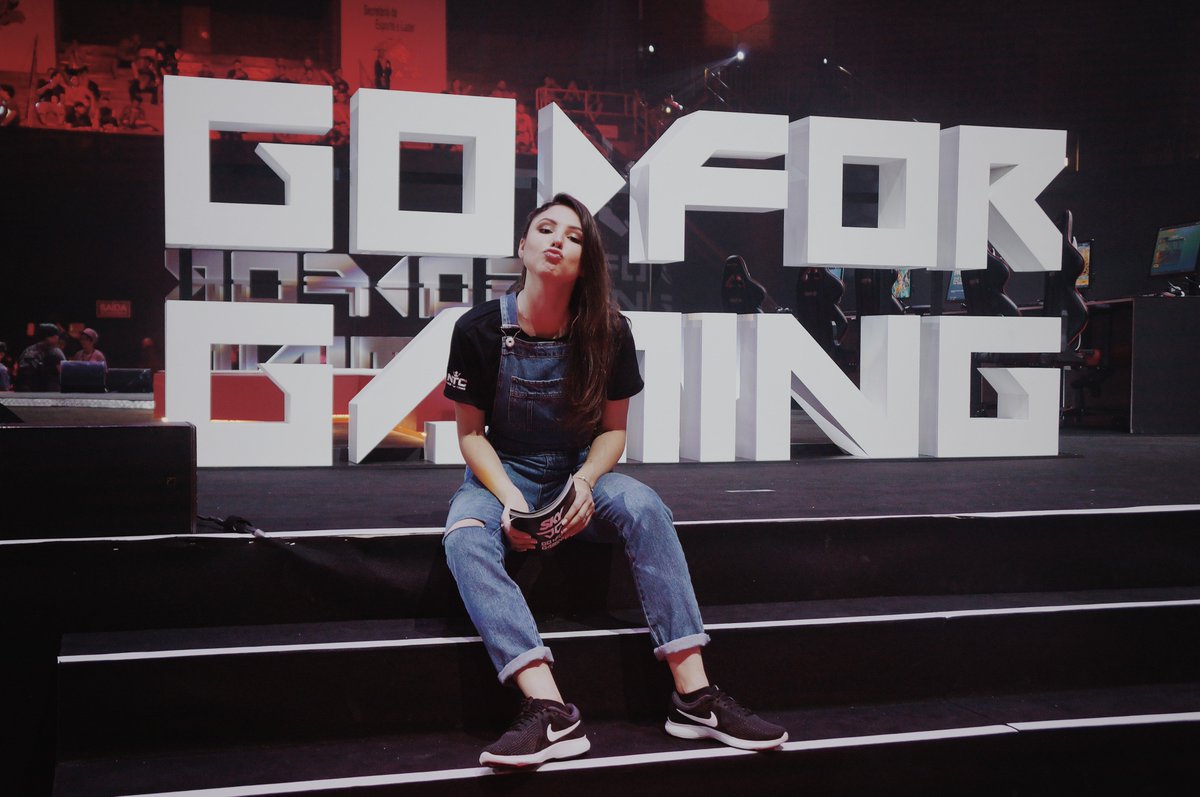TalkativeNerd's tweet photo. Galera, só queria dizer que já saíram algumas fotos da #GoForGaming no meu Flickr, caso alguém queira ver ou usar. Lembrando que pra usar basta creditar e dar um alô só pra eu ficar ciente.
https://t.co/YoXaMkVnBS https://t.co/6zq7a0jMci