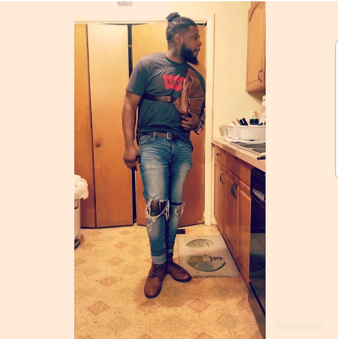 yethedrummer's tweet photo. #MerryChristmas #Christmas #blacktwitter #love ❄❄❤ https://t.co/fnw9t0va8z