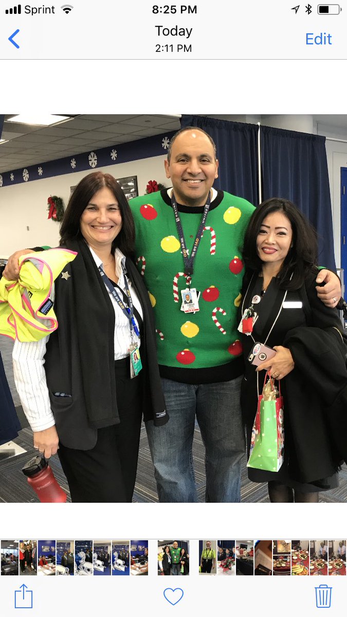 AlphaDiallo315's tweet photo. United employees at Dulles came together as a family to enjoy the wonderful Christmas meal and sharing one of our most important times of the year! @weareunited #UnitedForTheHolidays @OmarIdris707 @susannesworld @HendyGeorge @rich_kushner https://t.co/oAMD6Z4sYQ