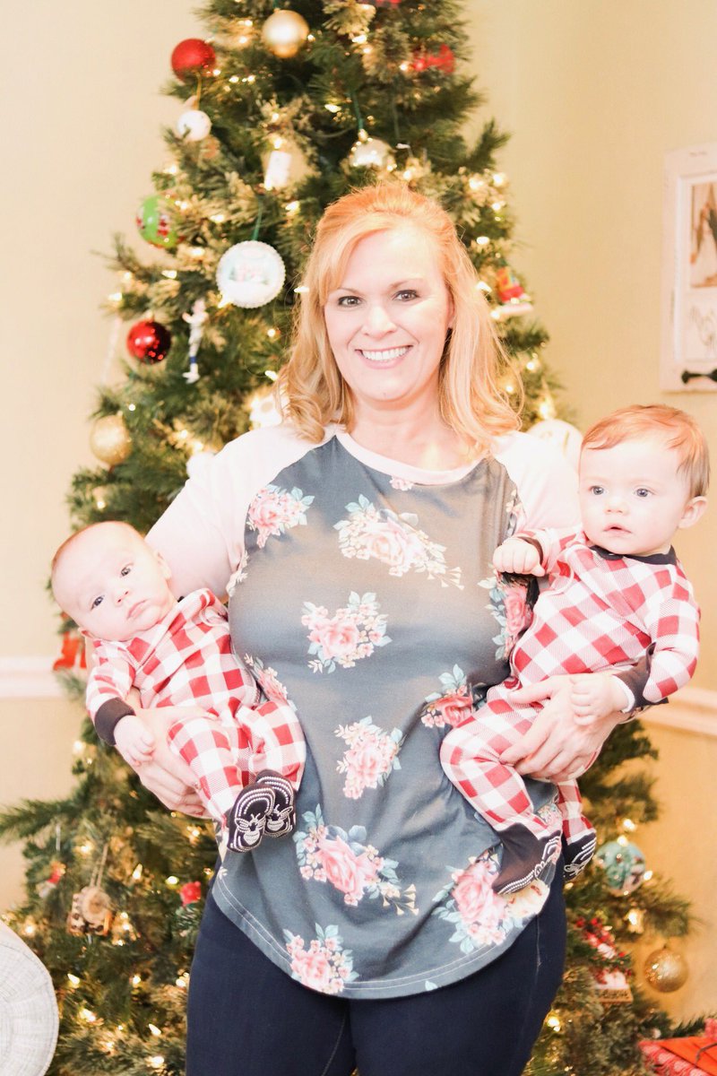AleanaRowe's tweet photo. Merry Christmas 🎄🎁 https://t.co/6OIE1GMmIz