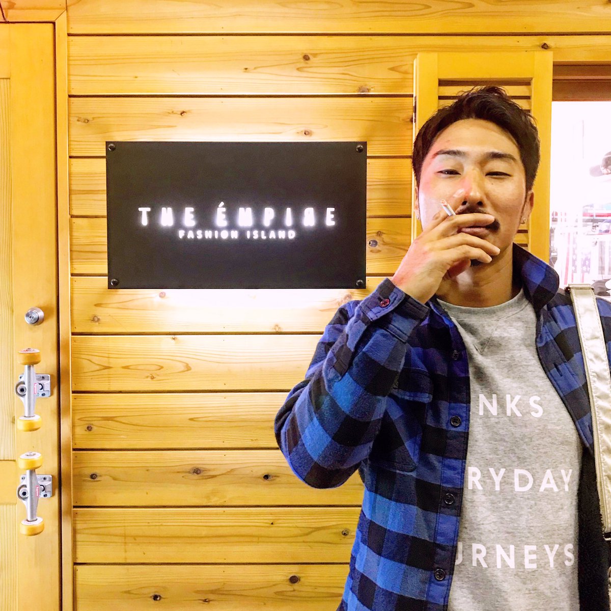 the_empire2014's tweet photo. 【お客様SNAP!!!!】@the_empire2014
DOUNOくん、ご来店★
SUPRATE新作をGet!!!!
いつもありがとうございます！！
感謝です…

#the_empire #fashion #island #london #paris #eu #euro #la #ny #nyc #us #usa #jp #jpn #本州最西端帝国呉服店 #下関 #山口 #小倉 #北九州 #福岡 #大阪 #名古屋 #東京 https://t.co/W5fx8Mtozk