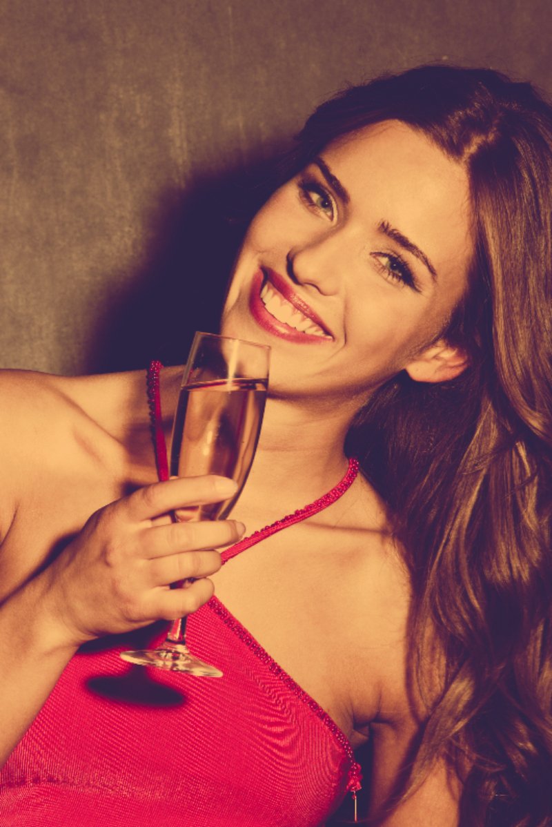 $45 New Year's Eve Spray Tan Special Mobile Service Only - mailchi.mp/7b551cf26f6d/4…