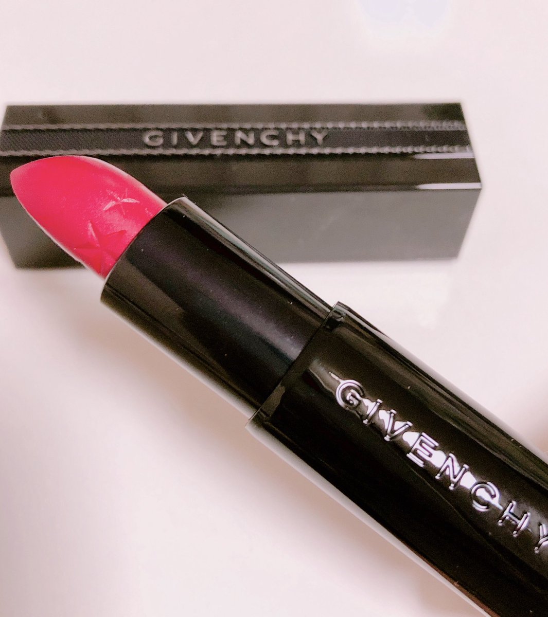 YYY16750424's tweet photo. マイリトルボックスも昨日開封した✨
GIVENCHYのリップが赤!と思ったら、ボルドー寄りの赤味ですごい可愛いかった💄✨
ブレスレットもあまり持ってないので使うの楽しみ🥰
でもランダムアイテムがL'OREALのノープーでハズレだった…😞
AWAKEが良かった…
#マイリトルボックス #GIVENCH https://t.co/1hzTm9id6t