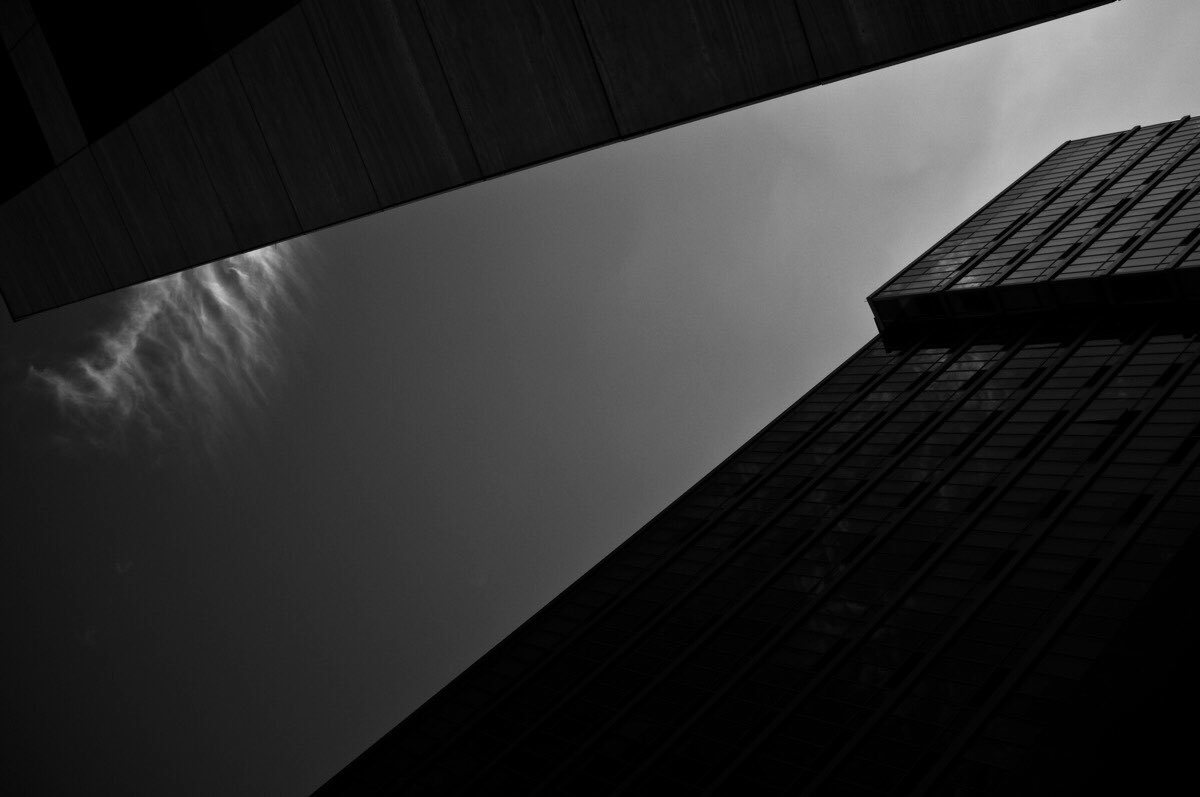 Fujix100. Near my home.
#blackandwhitephotography #blackandwhite #monochrome #urbanphotography #architecture  #architectural #architecturephotography  #monochromephotography  #instagram #shadow #photography #minimalism #streetphotography #fujifilm_xseries #fujix100 #fujicamera
