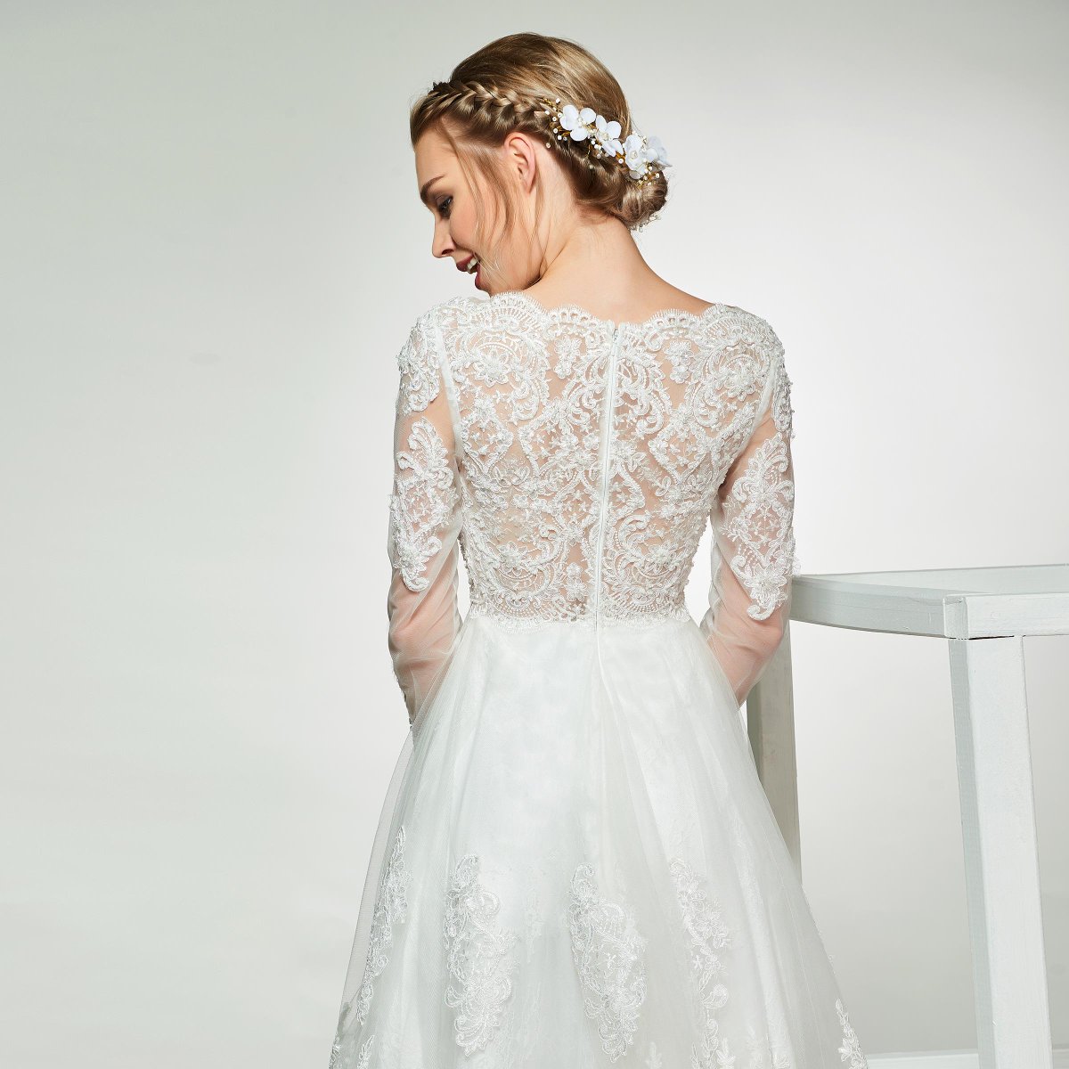 WeddingDresswe's tweet photo. @WeddingDresswe A-Line Long Sleeves Beading Short Wedding Dress🌟🌟🌟
https://t.co/k0DjOt7qdU https://t.co/uvG1bMcXiu