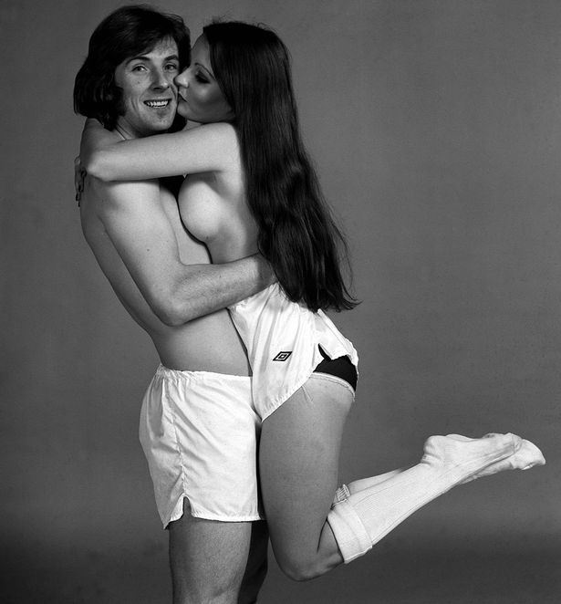 Stan hacía lo que fuera con tal de conseguir guita para después tirarla en apuestas. Una vez aceptó posar con una modelo en una producción de fotos que casi le cuesta un divorcio. Y a más de un periodista le vendió la exclusiva del retiro. Pero el sábado aparecía en la cancha.