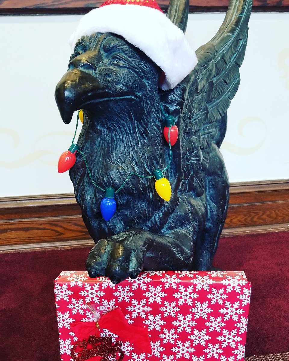 ChestnutHill's tweet photo. Merry Christmas Griffins! We hope everyone had a wonderful day and that you'll continue to enjoy the holiday season! https://t.co/TxY65PCDYM