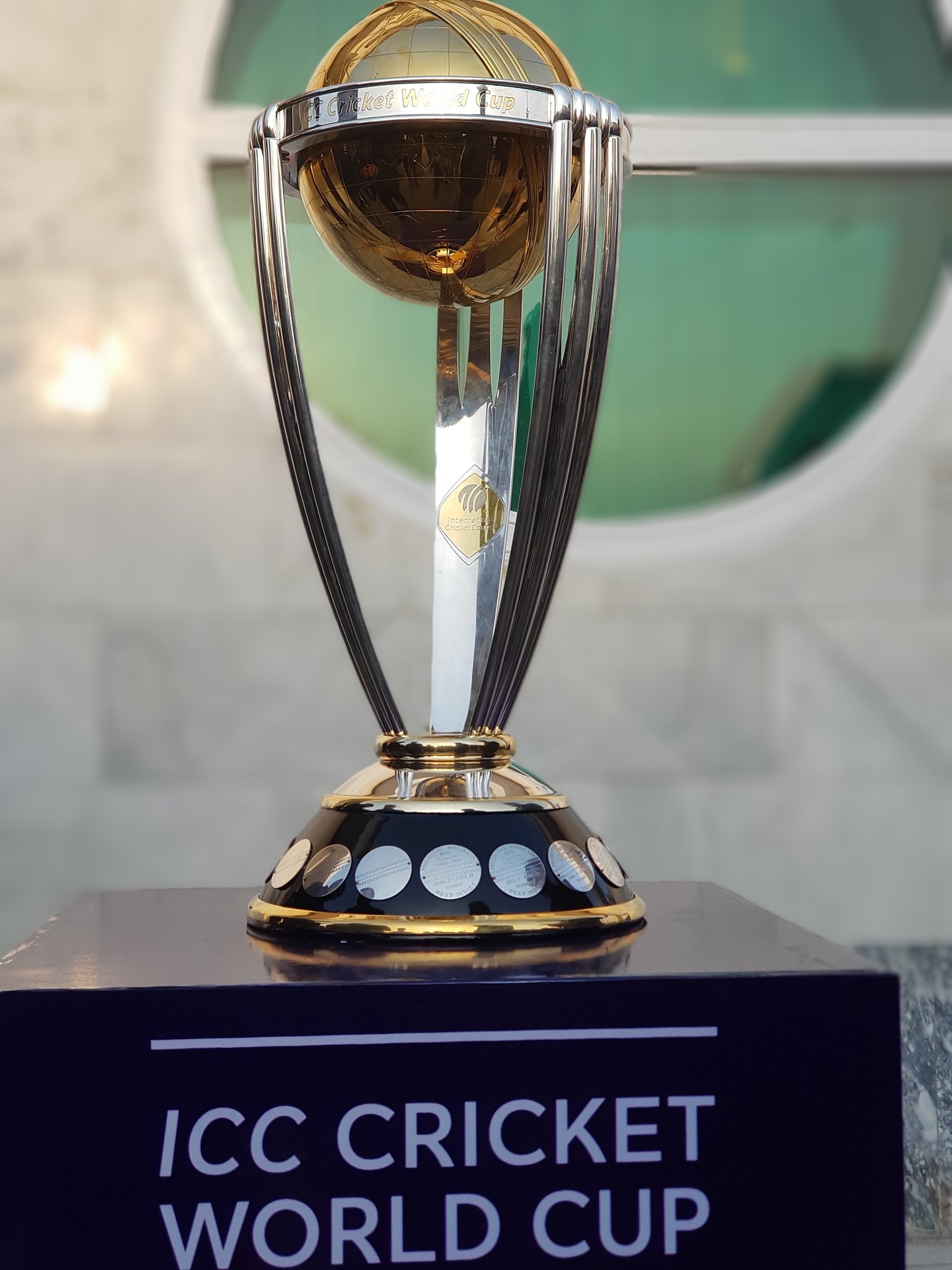 cricket world cup trophy