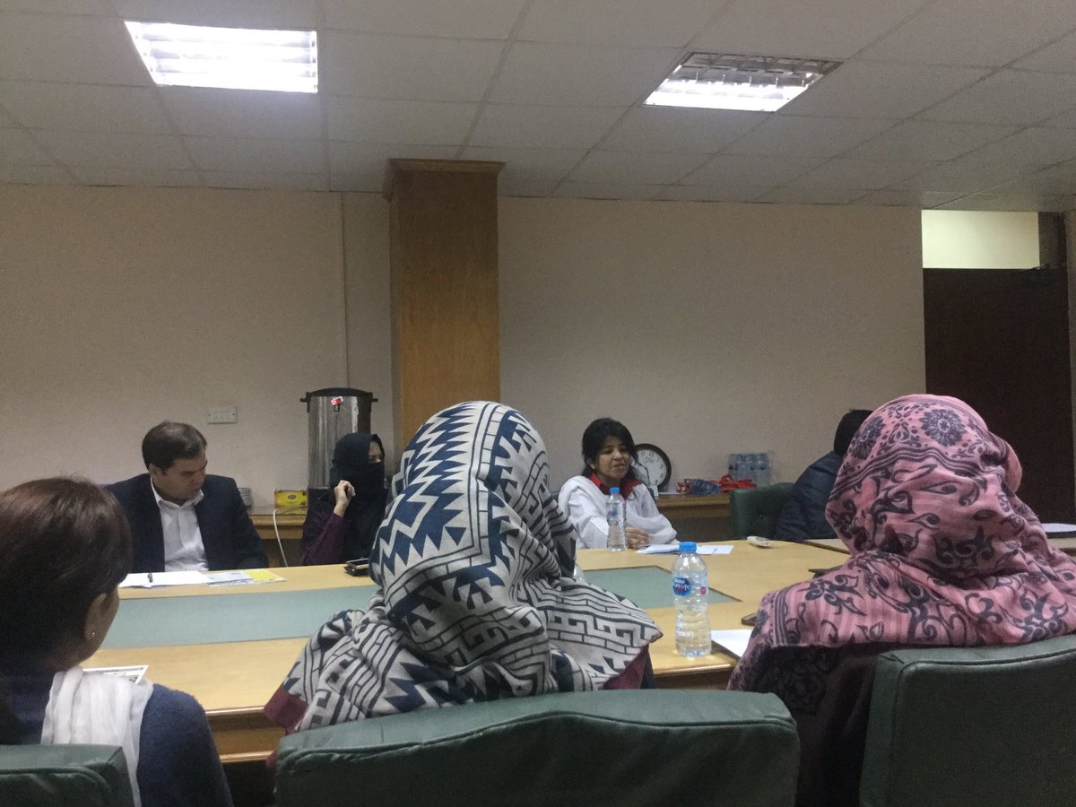 study_maritime's tweet photo. An open house discussion on the presentation is taking place at the #MaritimeWinterSchool2018 
#MWS2018 https://t.co/AVvr84dNEs