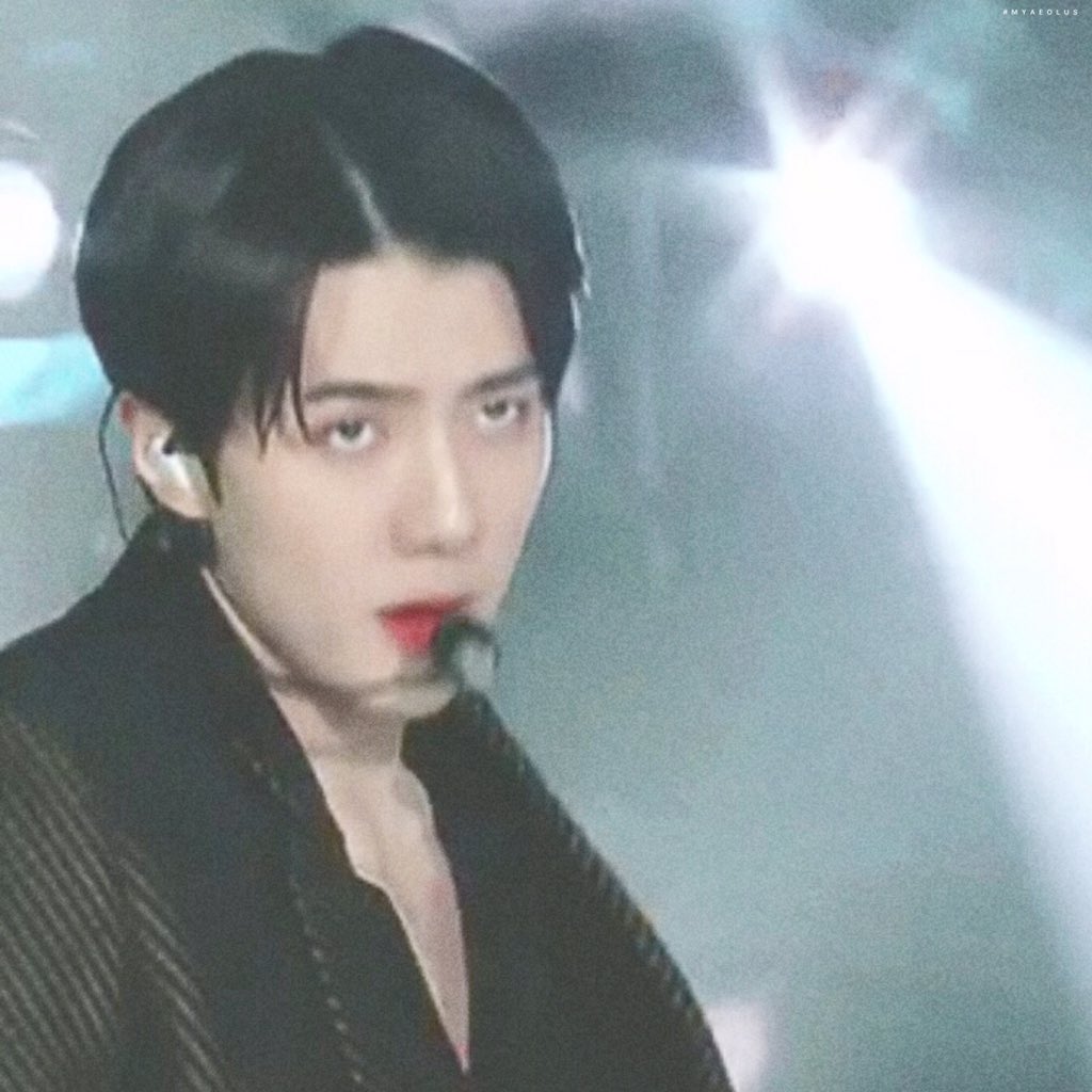 MYAEOLUS's tweet photo. #세훈 #SEHUN 
🔫🔫🔫🔫 https://t.co/tz3a3Zz8Db
