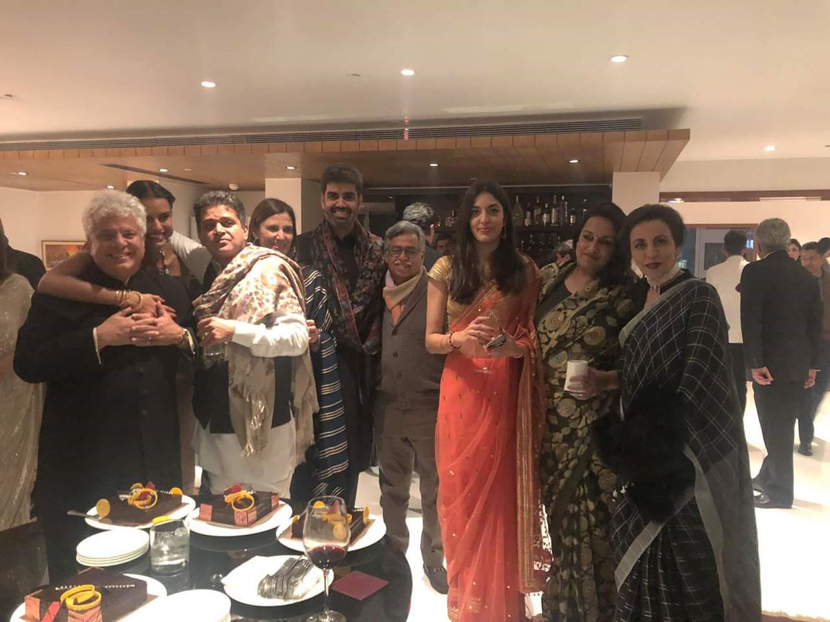 BalkaurDhillon's tweet image. 👍👍
#SuhelSeth wedding /dinner.
#manpreetbadal anniversary
@IncMBadal @VinuBadal @JaijeetJ @MSBADAL
