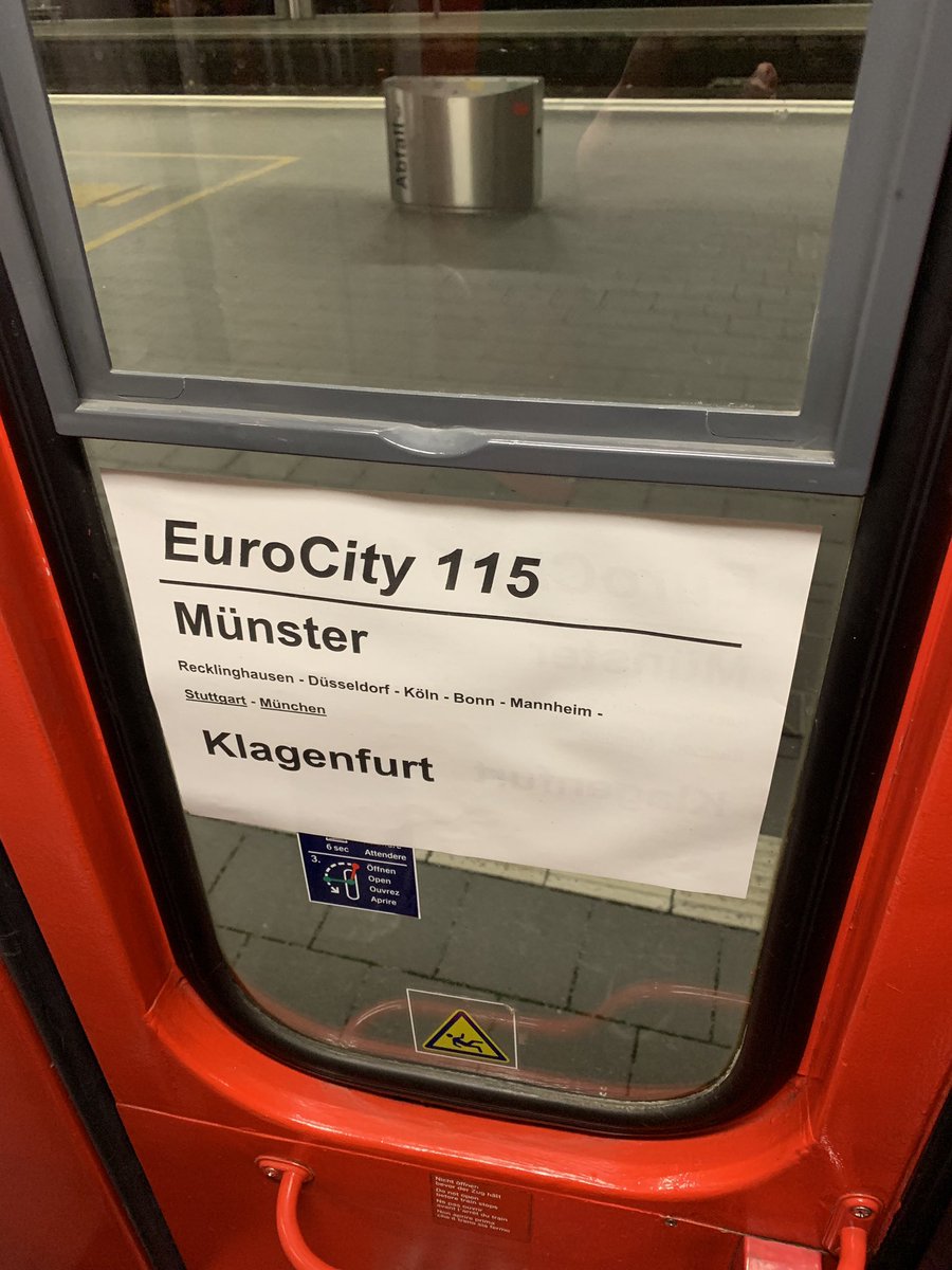 maxleonalbrecht's tweet photo. Los geht mit dem Ersatzzug nach Mainz #EC115. Mit den besten 2. Kl Wagen, die die DB im Angebot hat 👍🏻 https://t.co/7RQ04AF8lf