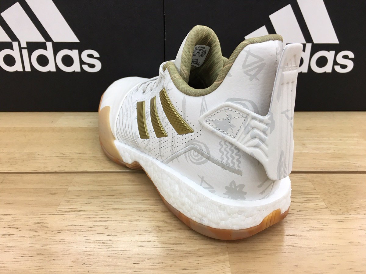 gallery2basket's tweet photo. 【新商品入荷】adidas TMAC Millennium(G27750)
#gallery2 #ギャラリー2 #ギャラ2 #バッシュ #バッシュ好き #basketball #adidas #adidasbasketball #adidasboost #tmac #adidastmac #tracymcgrady #mcgrady #トレイシーマグレディ #アディダス #nba #shinjuku #tokyo
https://t.co/BuBnmbSecR https://t.co/qO919paBeQ