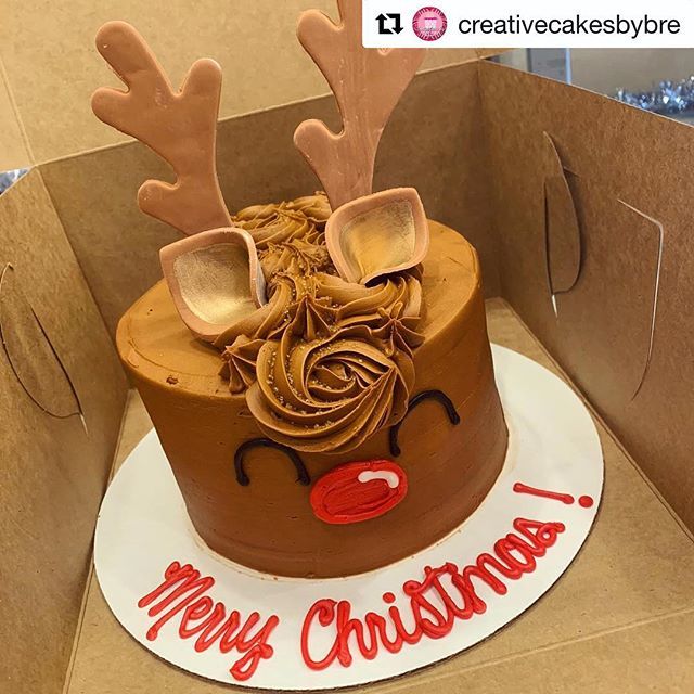 Collective "awww!!" This is the sweetest, literally, @creativecakesbybre! #tastytuesday #chicagogrammers bit.ly/2Sjz5Pz