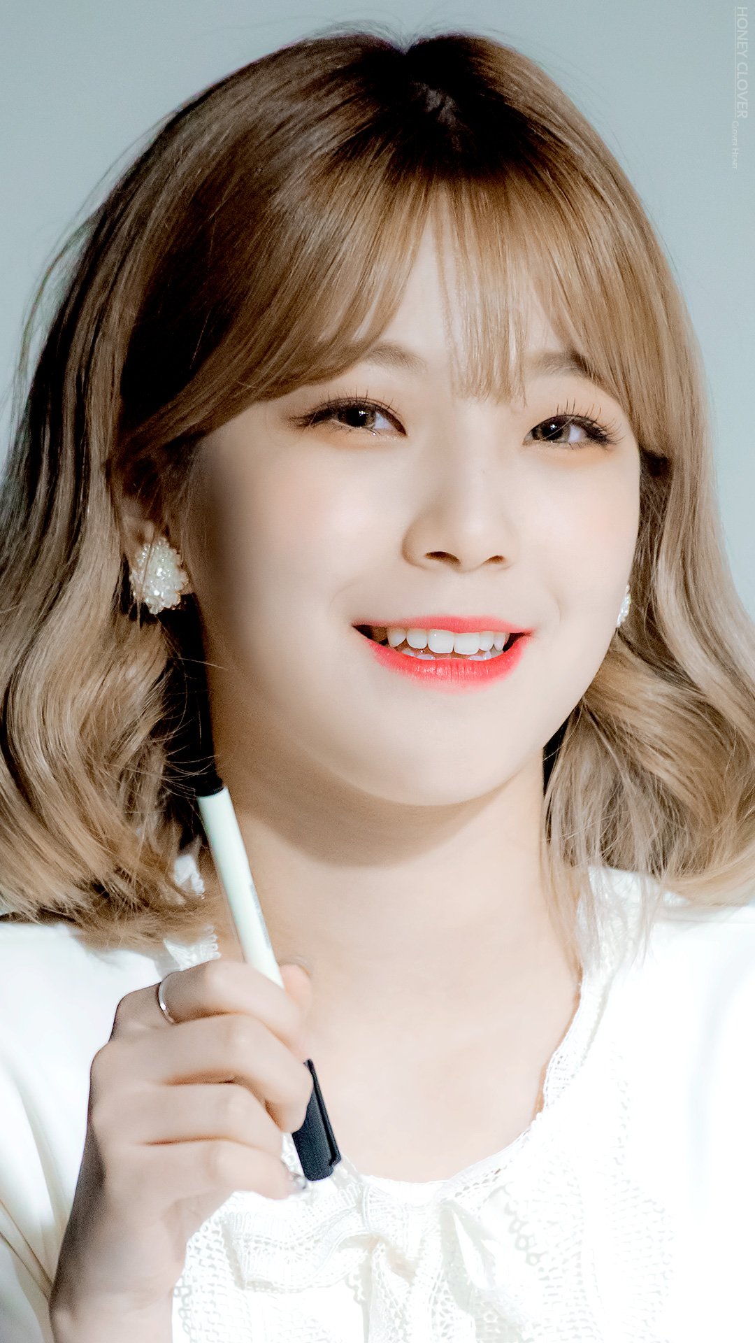 DvUfS65UwAA0kJR.jpg:large