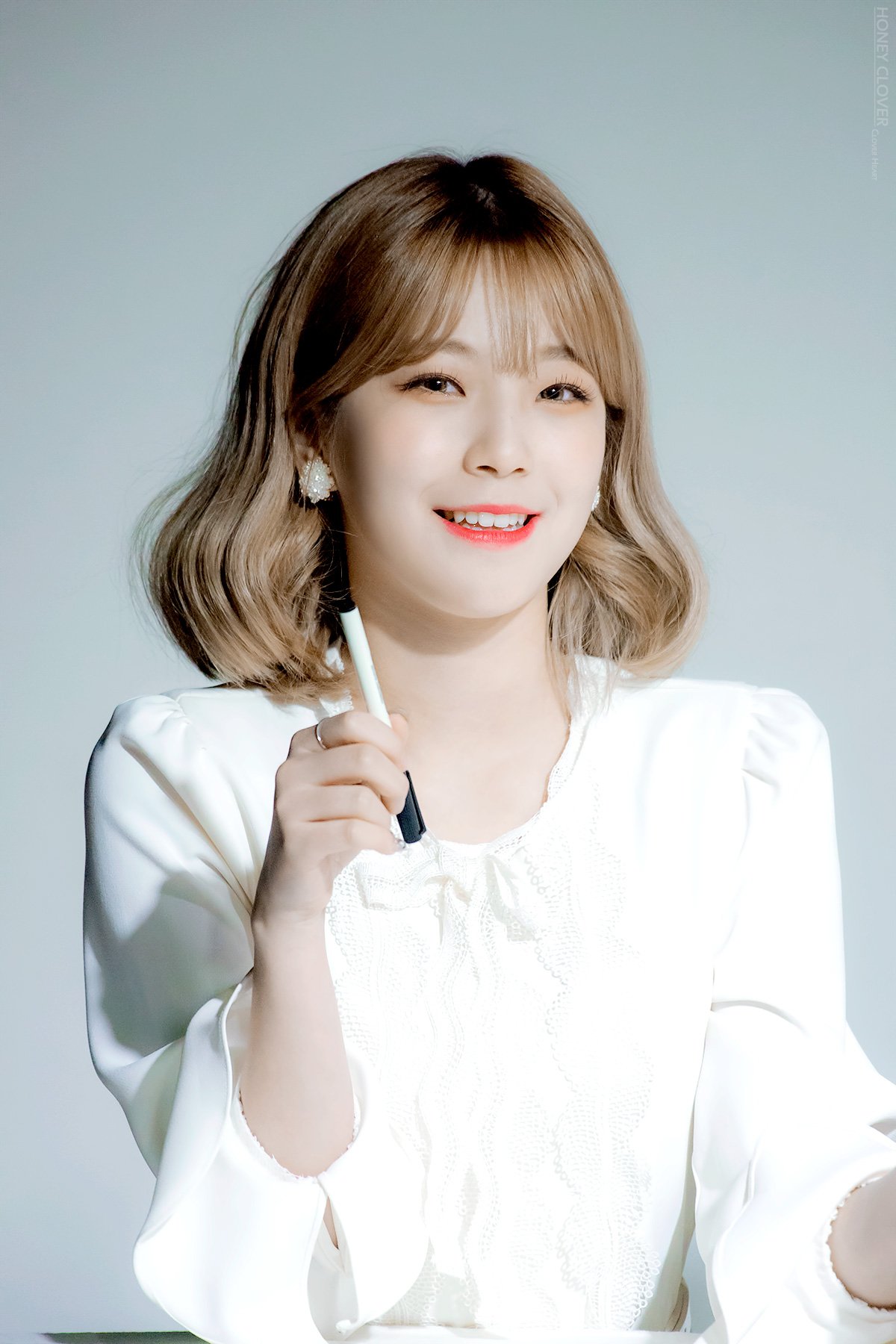 DvUfSRhU8AEZf_G.jpg:large