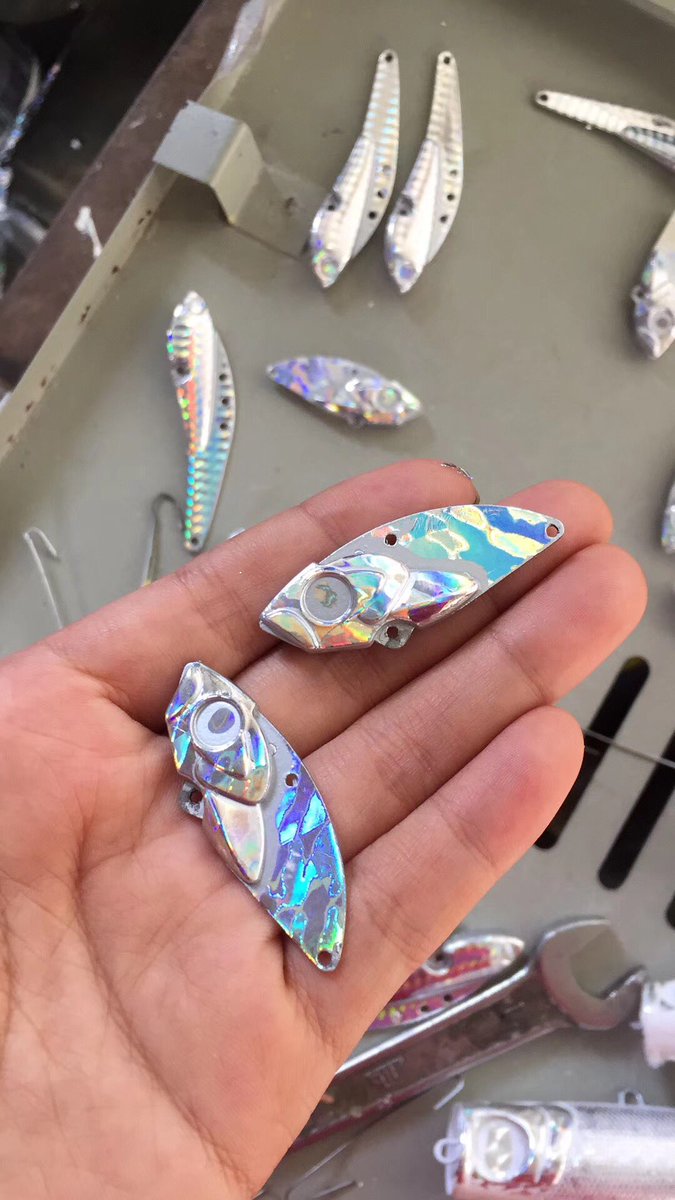DirectTackle's tweet image. Holographic blade bait