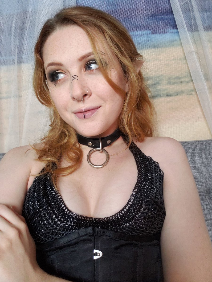 thepeachy16's tweet photo. #WhatACutieWednesday Sweet Stunning Beautiful @Arabella_Fae #ElfingBeautiful https://t.co/7ESw2I4p6R