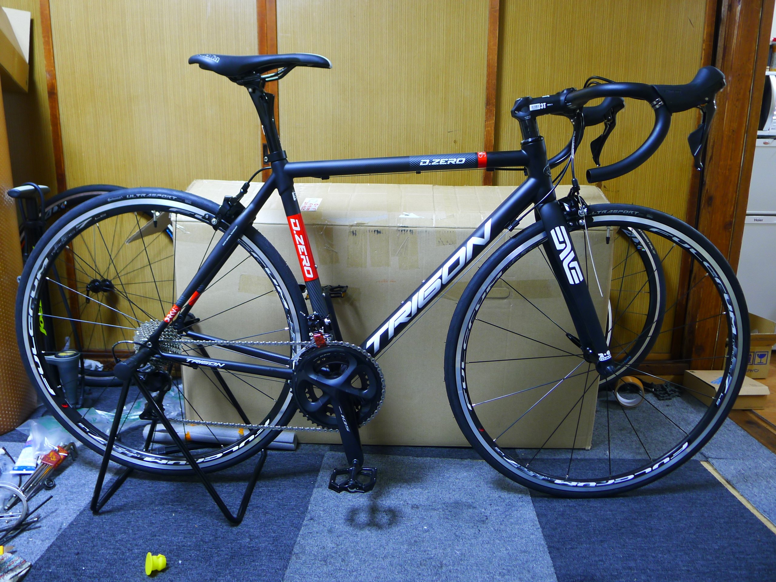 TRIGON D.ZERO カーボンロードバイク ブラック TRINX ロードバイク