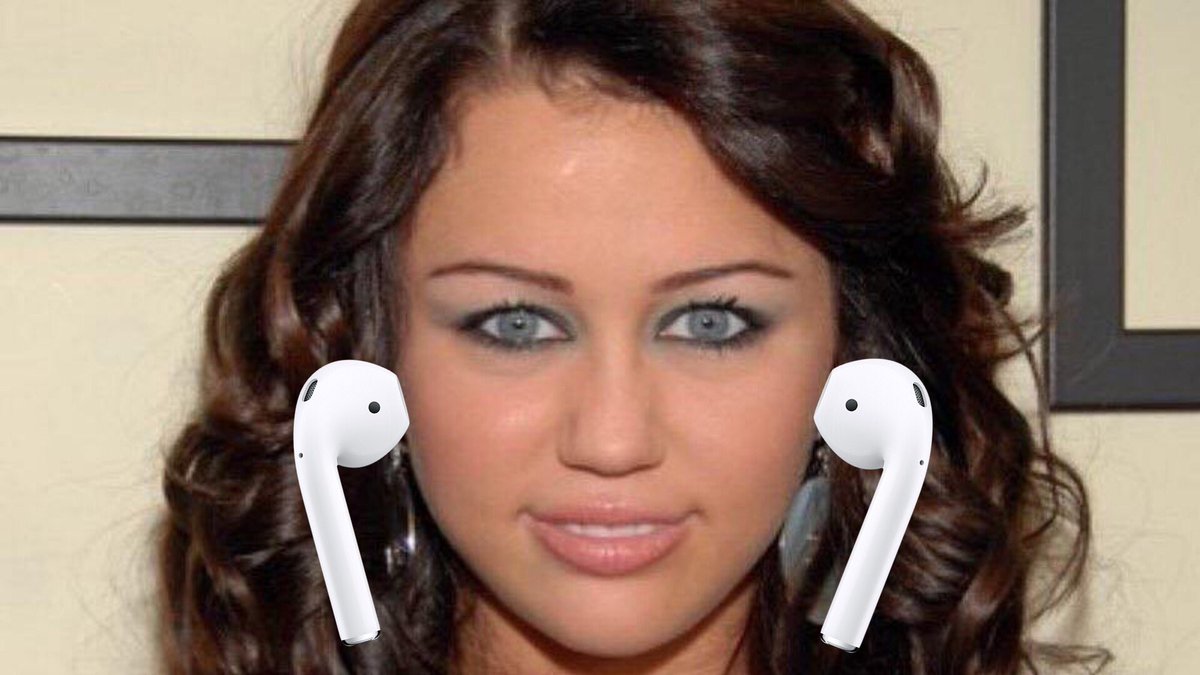 sauronlol's tweet photo. ingen:

folk med airpods: https://t.co/QGn91oZ98K