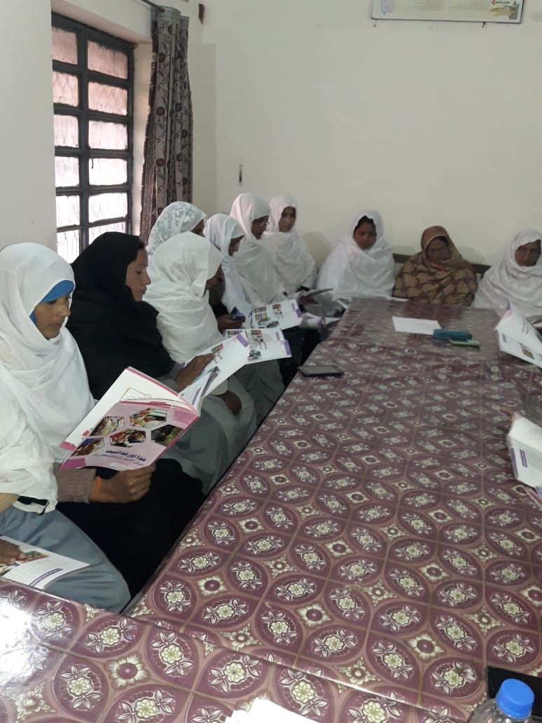 irmnchnp's tweet photo. Third phase of District Trickle Down training on Nutrition Training Manual has been started today in all districts of the Punjab.
@GOPunjabPK @Dr_YasminRashid @PSHDept @Dghs_punjab @drakhtarrasheed @UNICEF_Pakistan @NaeemMajeed @Mukhtar54334702 https://t.co/Qin0oue9Do