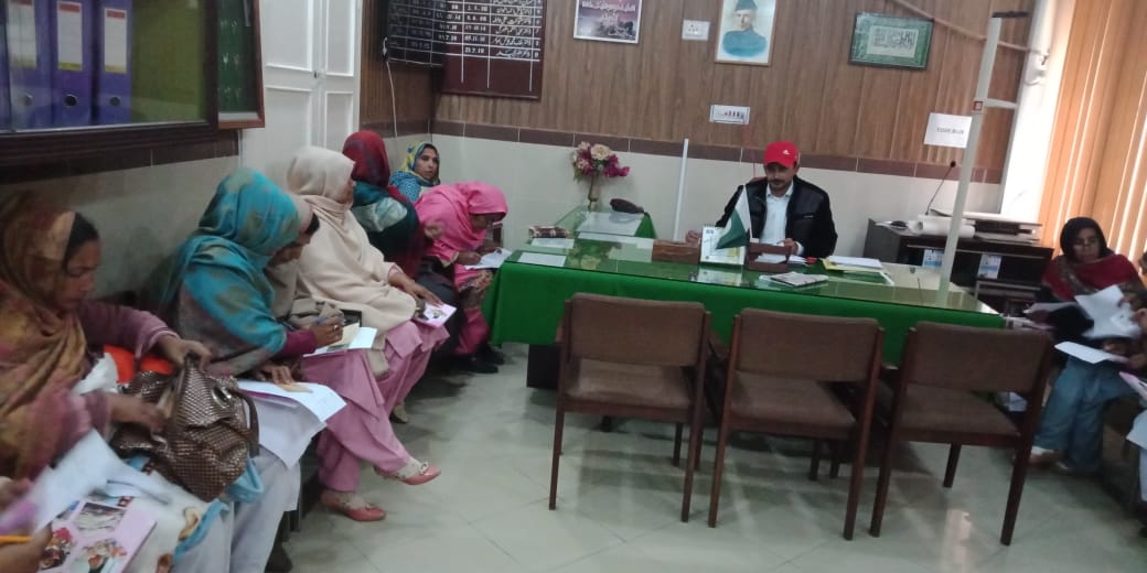 irmnchnp's tweet photo. Third phase of District Trickle Down training on Nutrition Training Manual has been started today in all districts of the Punjab.
@GOPunjabPK @Dr_YasminRashid @PSHDept @Dghs_punjab @drakhtarrasheed @UNICEF_Pakistan @NaeemMajeed @Mukhtar54334702 https://t.co/Qin0oue9Do