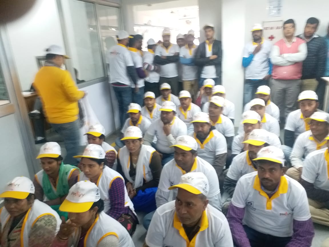 sentioadvisory's tweet photo. Live: RPL for apparel workers launch at Boutique International, Gurugram
@NSDCINDIA @MSDESkillIndia @ssc_amh @BJP4India @dpradhanbjp @narendramodi https://t.co/u3GJNArjNv