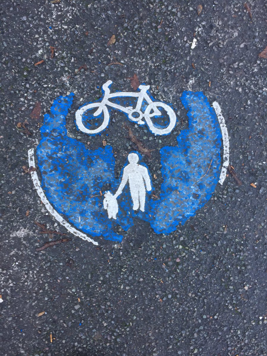 kbwoodnews's tweet photo. “boxingday blue” #contained #onthestreets 
#cycle #cyclerevolution 
#walkingwhiletalking 
#playonspatiality 
#spacebetween
#colourcombination
#boxingday family funtime
#industrialcolour #colour #red #white #blue
#geometricspaces
.
#dailypost D1377
#urbanexplorer
#kbwoodnews https://t.co/1an4Su1Wl4