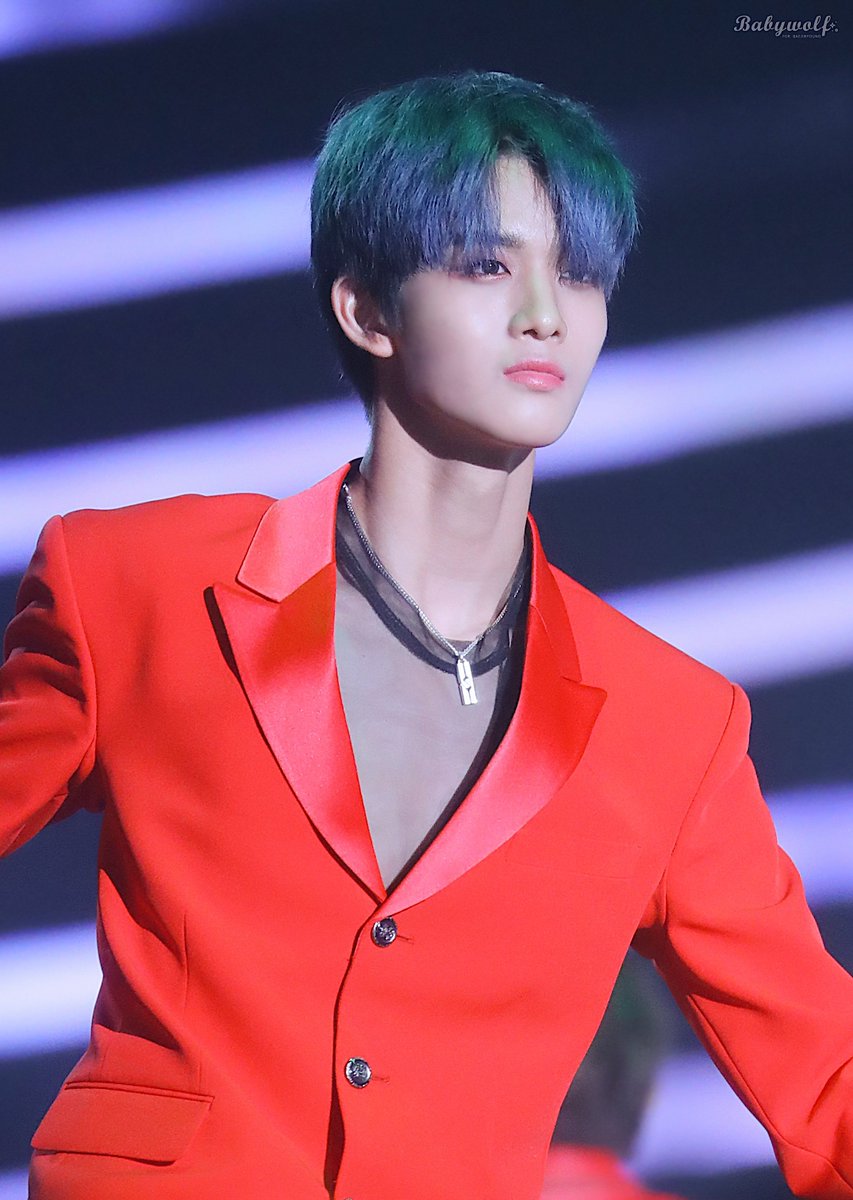 babywolf_0510's tweet photo. 🐺181225 SBS가요대전
#배진영 #진영 #워너원 
ㅠㅠㅠㅠㅠㅠㅠㅠ레전드 ❤️❤️❤️🔥🔥🔥🔥🔥🔥🔥🔥🔥🔥🔥🔥🔥🔥🔥 https://t.co/R7Tw3K5wOF