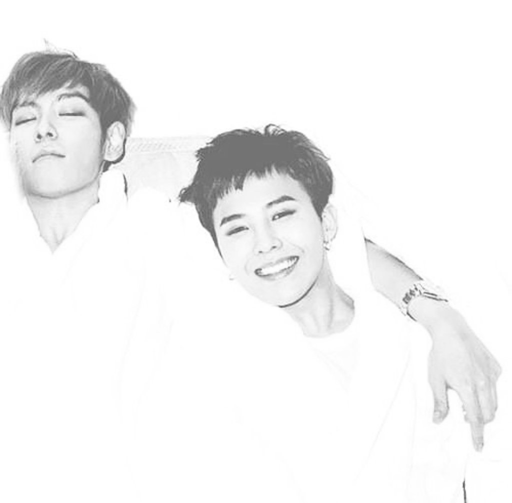 mahDOOMDADArii's tweet photo. .i found this shipps so lovely 💕💕💕 
#GTOP
#ZiKwon https://t.co/6gyzEjHJFC
