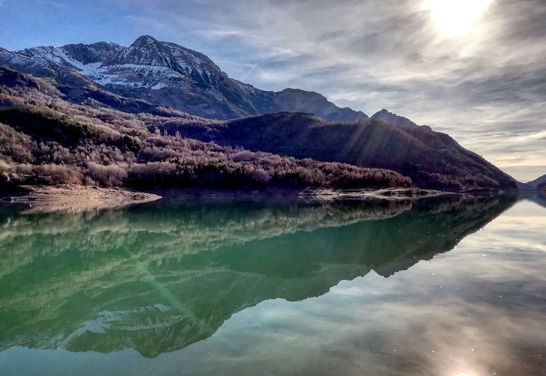 #valledetena 🏔️😍
@meteo_aragon @AEMET_Aragon @eltiempo_atv @Meteo_Pyrenees @EnjoyAragon @Huesca_LaMagia @DPHuesca @ElTiempo_tve @ElTiempoA3 @meteoformigal @tiempobrasero @lasextameteo @lugaresdenieve @Aragonizate @MontanasAqueras @aquilatierratve @SaraValle_