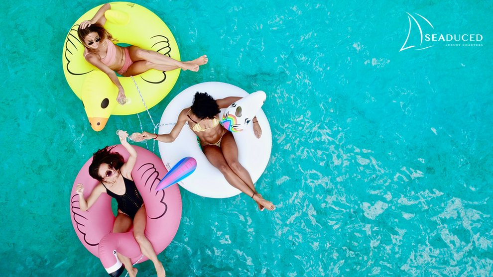 Warrenyachting's tweet photo. Time to get nauti! #HappyBoxingDay #LoveBarbados #VisitBarbados #BeSeaduced

Book your Private charter: https://t.co/hw3g7paRua https://t.co/MPHggutSKb