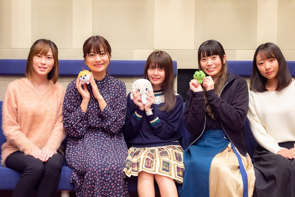 川上千尋𓅫かわかみちひろ𓅫 3匹と一緒に写真を撮って頂きました 竹達彩奈ちゃん明坂聡美ちゃんといつもゆったり楽しく収録してます 今日はうさぎのマシュー放送です 観てねー うさぎのマシュー