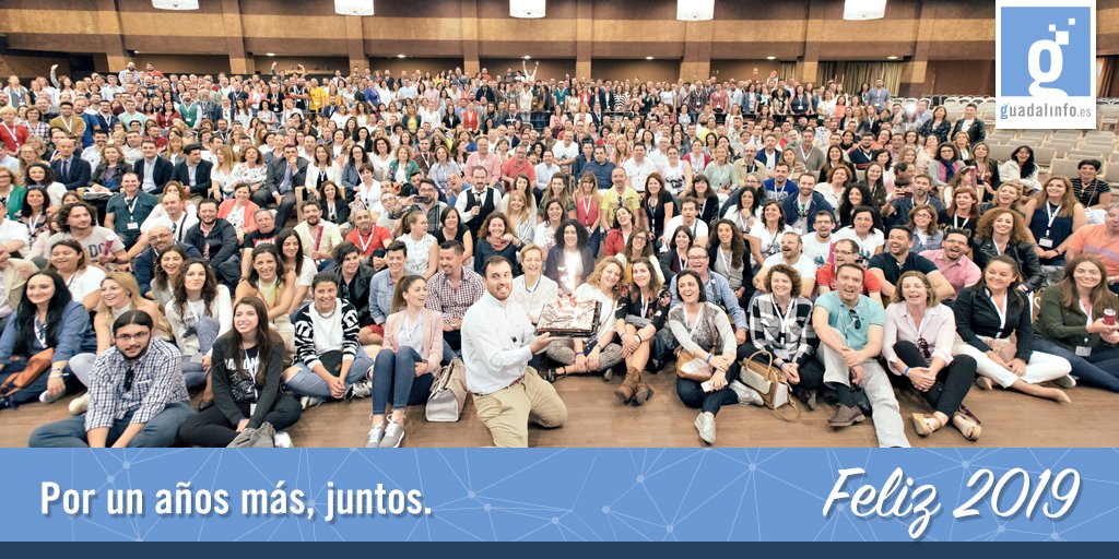InmaSoriaGarcia's tweet photo. Felices Fiestas y próspero año 2019!!! https://t.co/ePxjsQ11ad