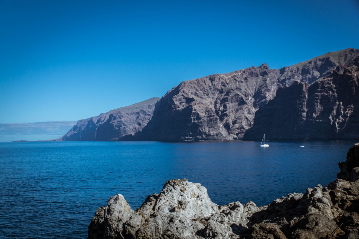 A Simple and Useful Guide to Los Gigantes in Tenerife
> tenerifemagazine.com/tenerife-uncov… 
by @SimonTurkas for @TenerifeMag 
#Tenerife #Travel