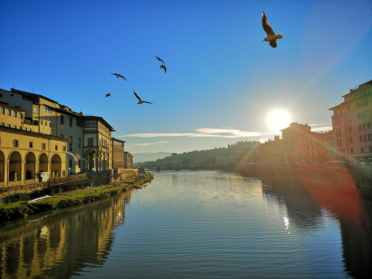 Merry Christmas to all. Regards from Italy.
