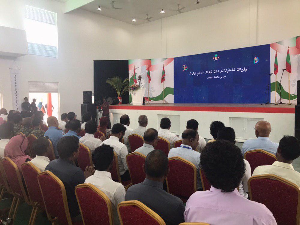 presidencymv's tweet photo. ކާރިސާއާބެހޭ ކަންކަން ބެލެހެއްޓުމުގެ ޤާނޫނު ތަންފީޒުކުރުމުގެ މަސައްކަތްތައް ސަރުކާރުން ކުރައްވަމުން އެބަގެންދަވާ ކަމުގައި ރައީސުލްޖުމްހޫރިއްޔާ ވިދާޅުވެއްޖެ https://t.co/kvbI4qZTZw https://t.co/ellLRTCe9T