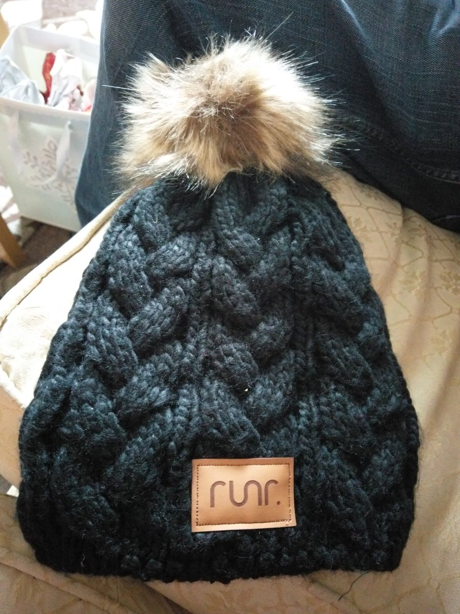 LucyC1066's tweet photo. Awesum Xmas present! 😃 #runr #runners https://t.co/5pXyA3PEq9