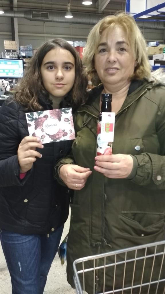 alborear_'s tweet photo. Para ir terminando el año más hosteleros que se unen a nuestra cadena de #AbrazosSolidarios gracias a la campaña realizada desde #GMCASH El Puerto de Santa María https://t.co/DvjBc9tx7E #FelizMiercoles https://t.co/38kcfS2KMa